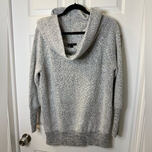 Banana Republic Cozy Cowl Neck Gray Sweater - size L - Winter,‎ cottagecore